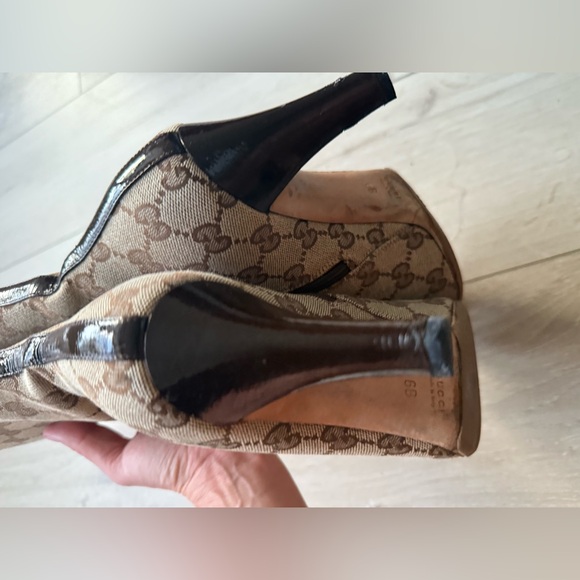 Gucci Beige GG Canvas Monogram Heeled Boots. Size 36 B. Good condition - Picture 8 of 16